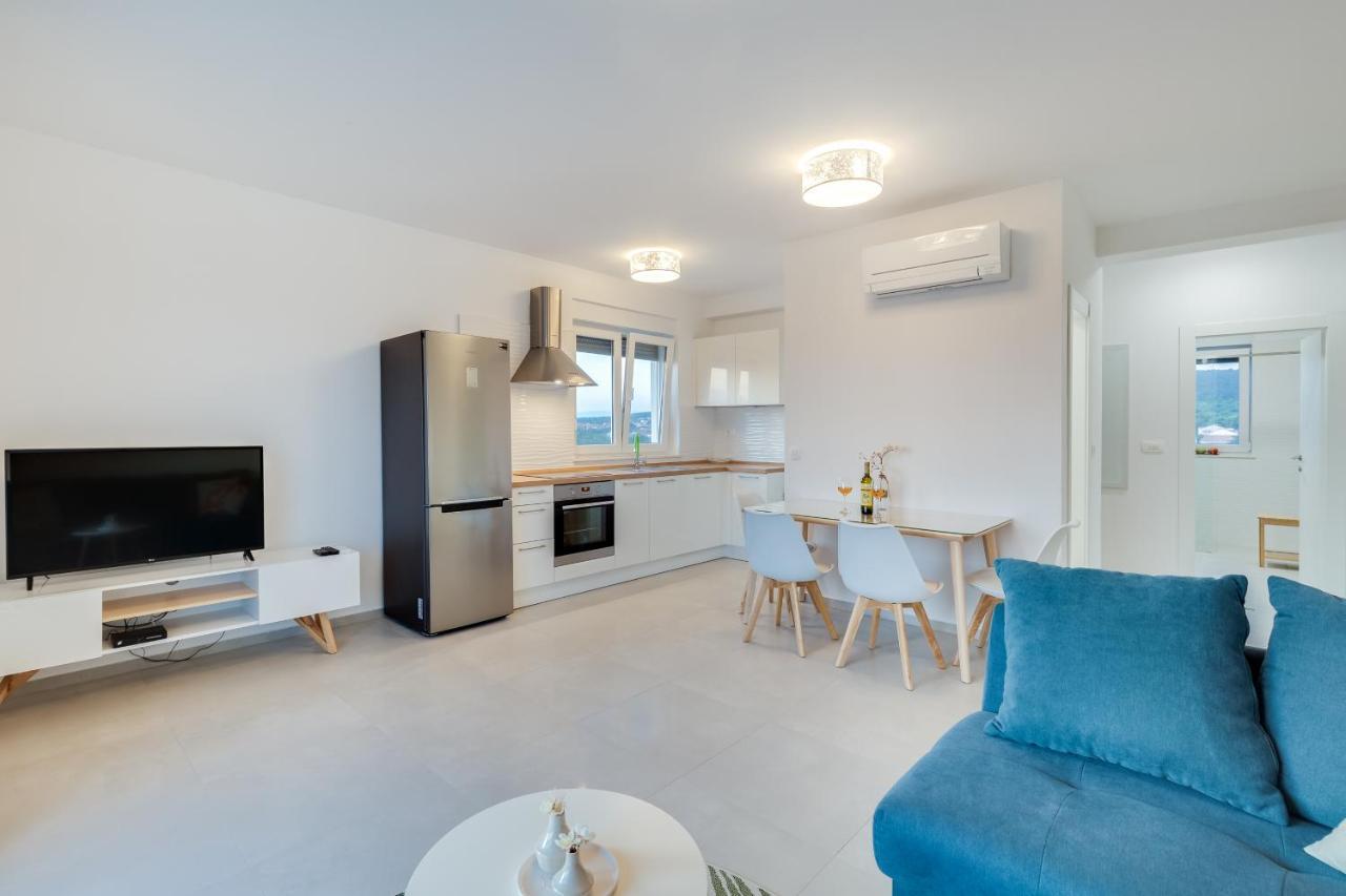 Apartments Evita Bibinje Eksteriør bilde