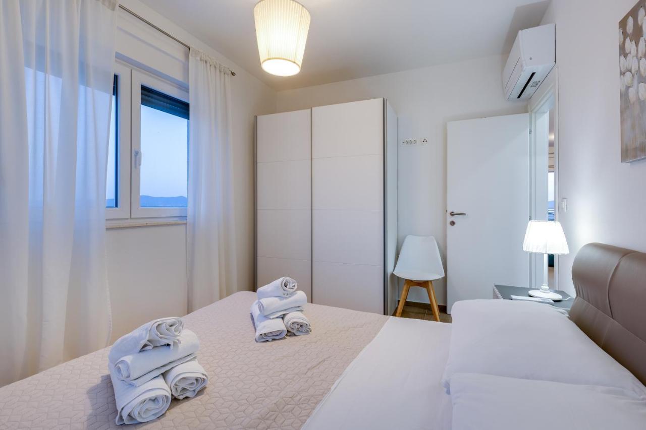 Apartments Evita Bibinje Eksteriør bilde