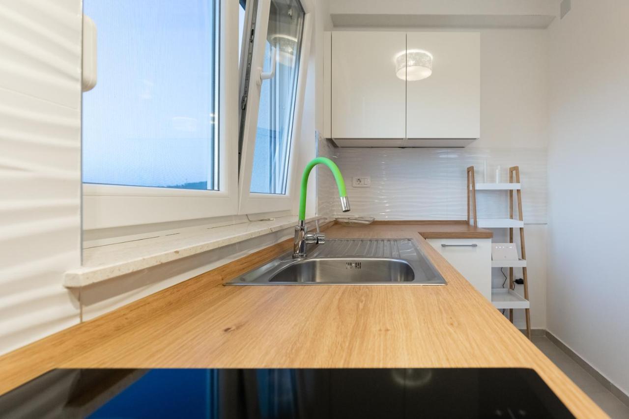 Apartments Evita Bibinje Eksteriør bilde