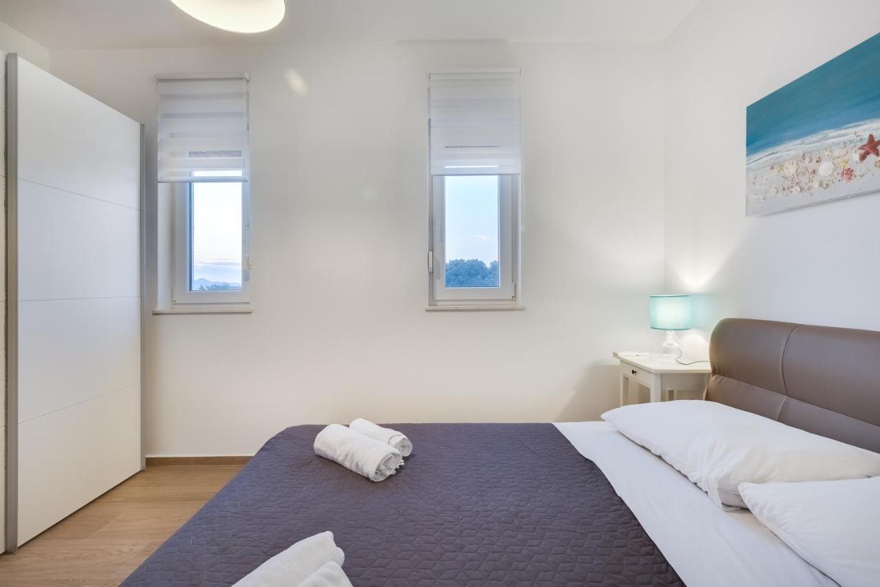 Apartments Evita Bibinje Eksteriør bilde