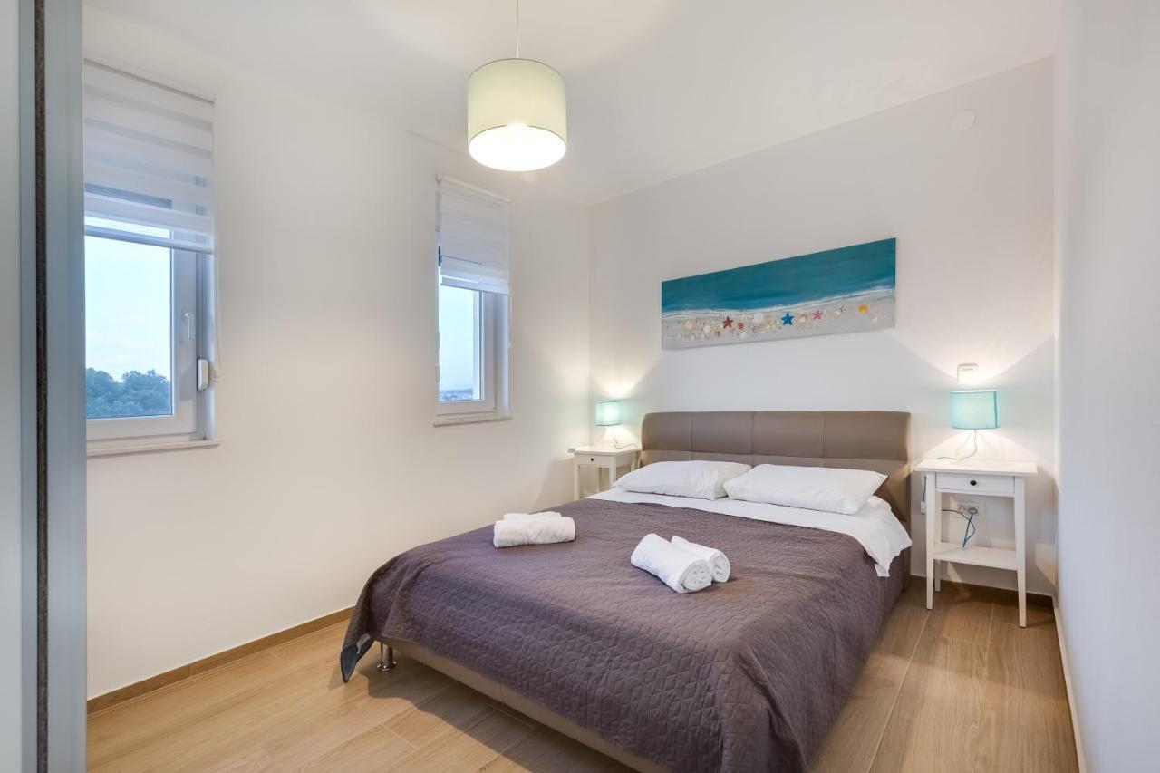 Apartments Evita Bibinje Eksteriør bilde