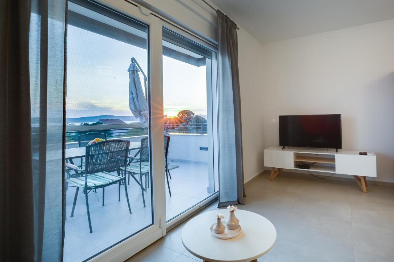 Apartments Evita Bibinje Eksteriør bilde
